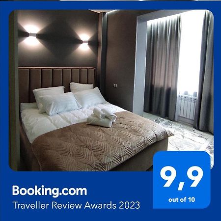 Апартаменты Жк Lotus Terrace Almaty Luaran gambar